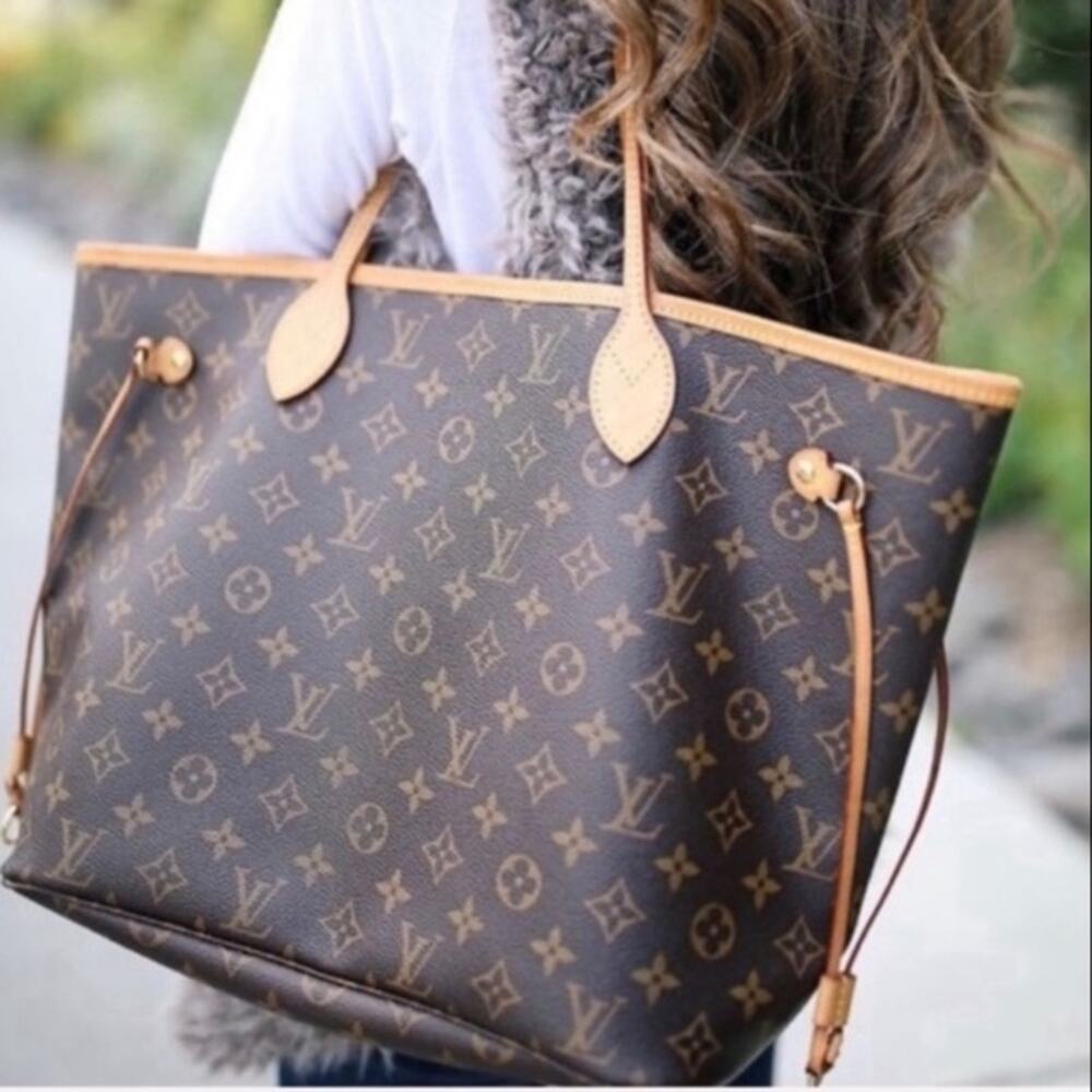 💎✨LIMITED EDITION✨💎 Authentic Louis Vuitton Neverfull MM Poppy Interior Bag